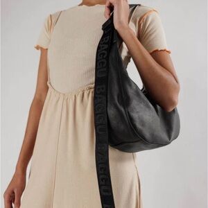 DEADSTOCK BAGGU Medium Leather Crescent Bag in Black